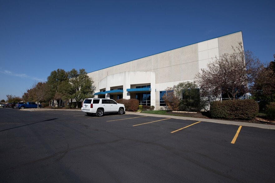 16151 Foster St, Overland Park, KS for sale - Building Photo - Image 3 of 7
