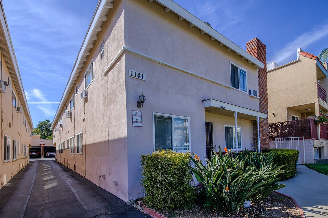 1141 Irving Ave, Glendale, CA à vendre Photo principale- Image 1 de 8
