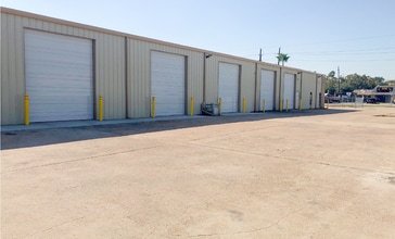 6616 Brittmoore Rd, Houston, TX for lease Building Photo- Image 2 of 6