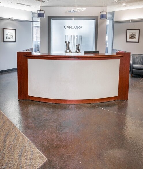 602 12th Ave SW, Calgary, AB for sale - Building Photo - Image 3 of 4