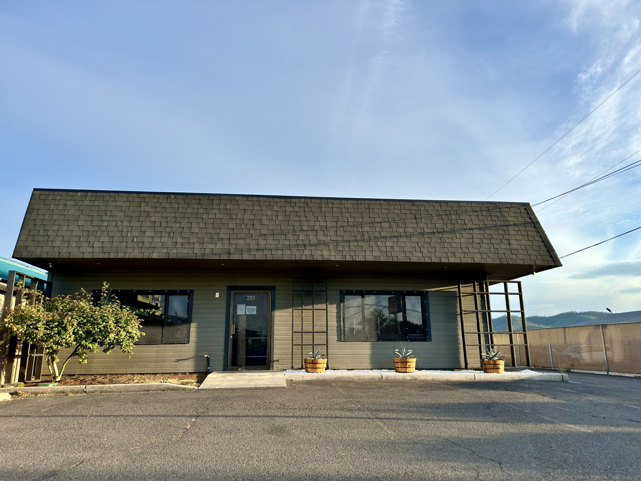 2101 W Main St, Medford, OR for sale Building Photo- Image 1 of 1