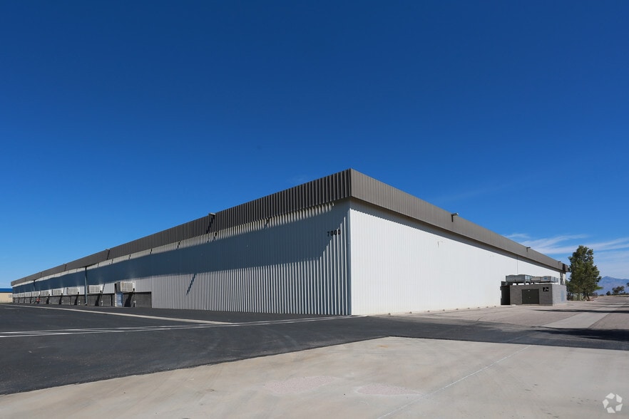 7000 E Century Park Dr, Tucson, AZ à louer - Photo du bâtiment - Image 3 de 17