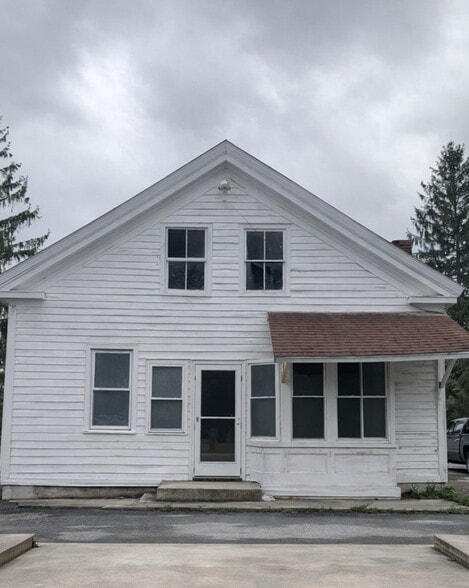 2092 Main St, New Woodstock, NY for sale - Building Photo - Image 2 of 5