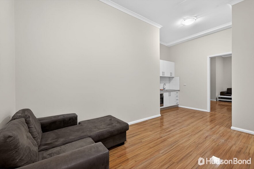 41 Crevelli St, Reservoir à vendre - Photo intérieure - Image 3 de 5