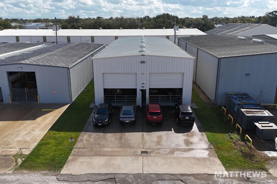 1408 Illinois Ave, South Houston, TX for lease - Building Photo - Image 1 of 5