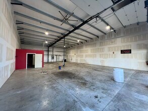 700 E Third St, Gentry, AR for lease Interior Photo- Image 2 of 5