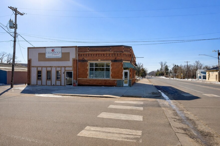104 Cedar Ave E, Pillager, MN à vendre - Photo du bâtiment - Image 3 de 17