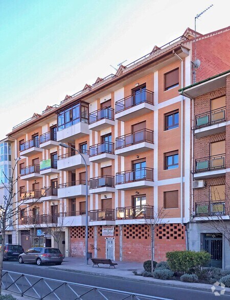 Calle Puente, 22, Torrijos, Toledo à vendre - Photo du bâtiment - Image 2 de 2