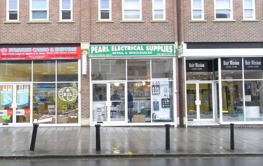 3-12 Tulse Hl, London for lease - Building Photo - Image 3 of 4