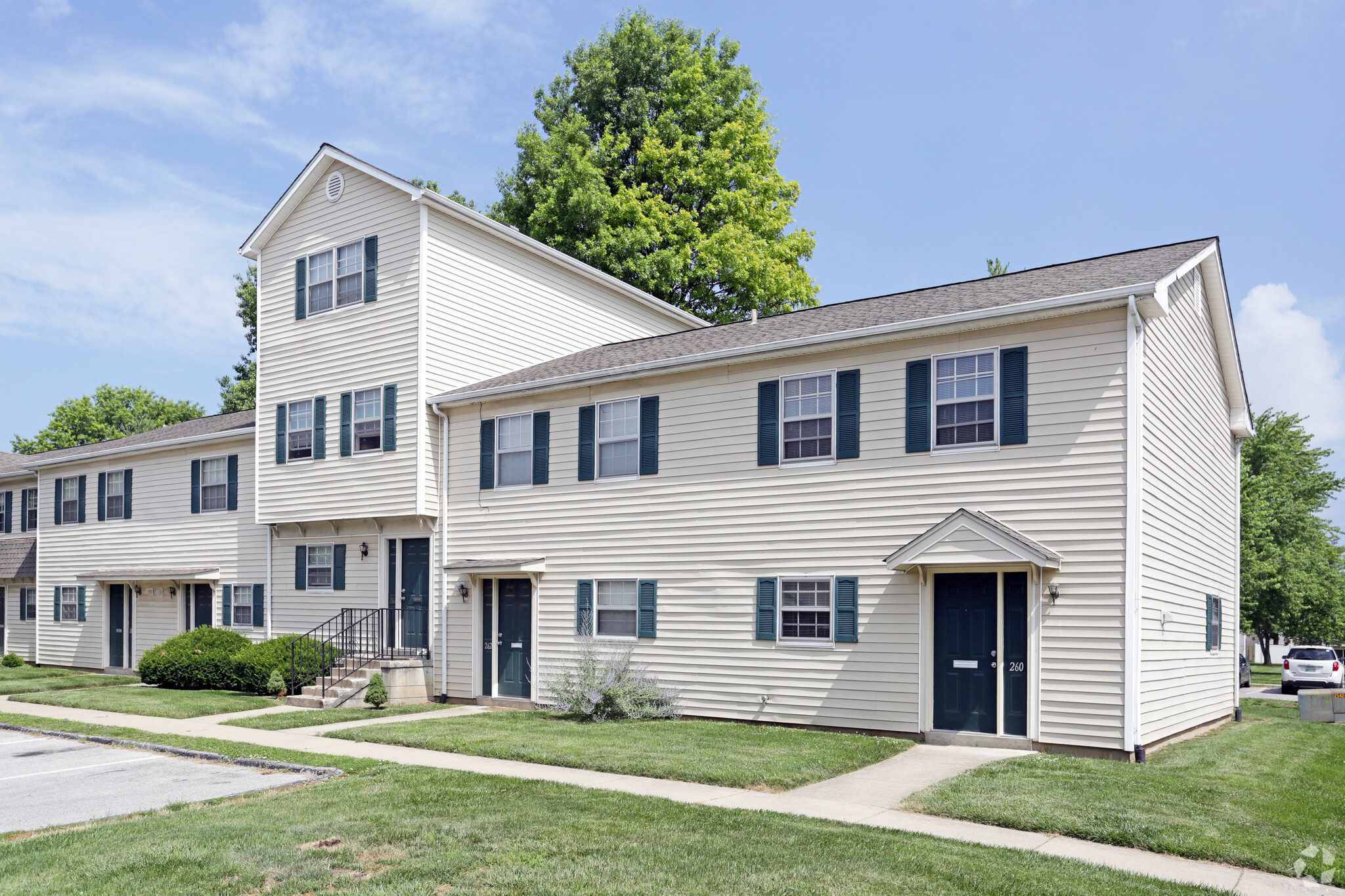 409 E Carlyle, Belleville, IL for sale Primary Photo- Image 1 of 1