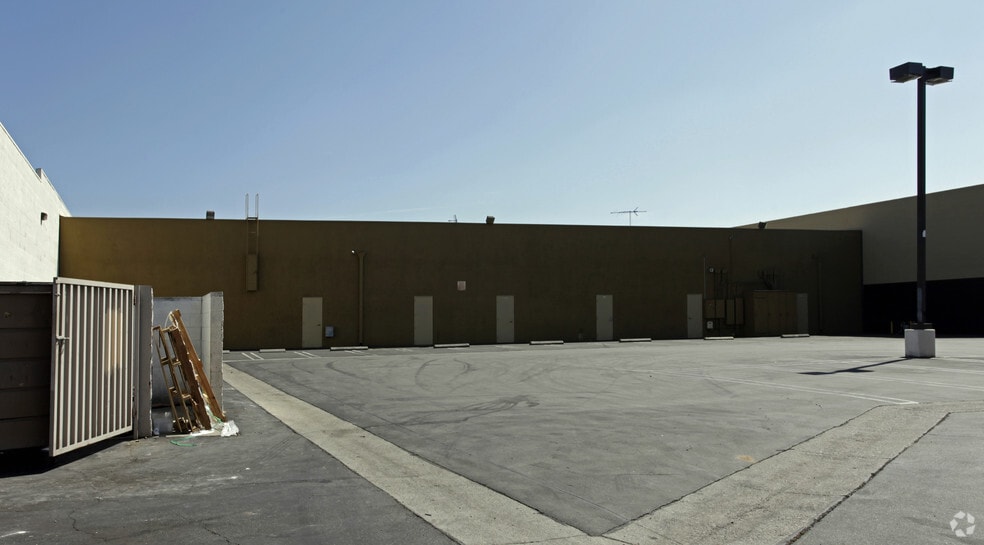 628 W Holt Blvd, Ontario, CA for lease - Building Photo - Image 2 of 2