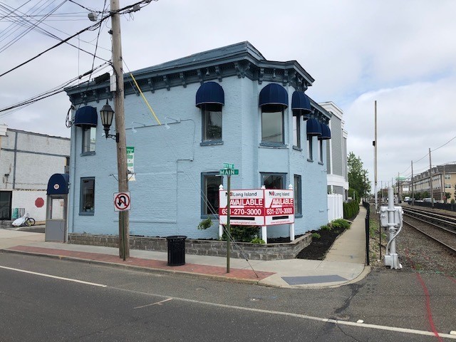 169 Main St, Farmingdale, NY à vendre Photo du bâtiment- Image 1 de 1