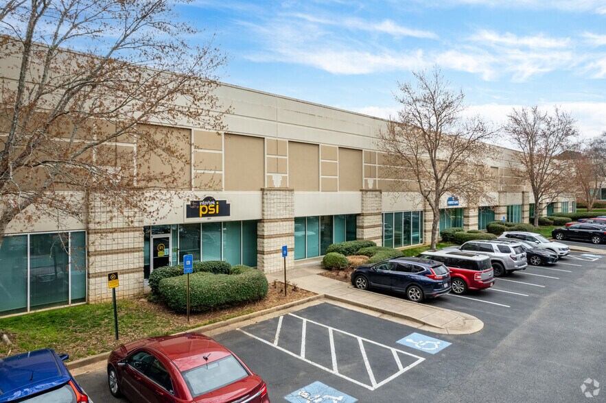 95 Chastain Rd NW, Kennesaw, GA for lease - Building Photo - Image 2 of 5
