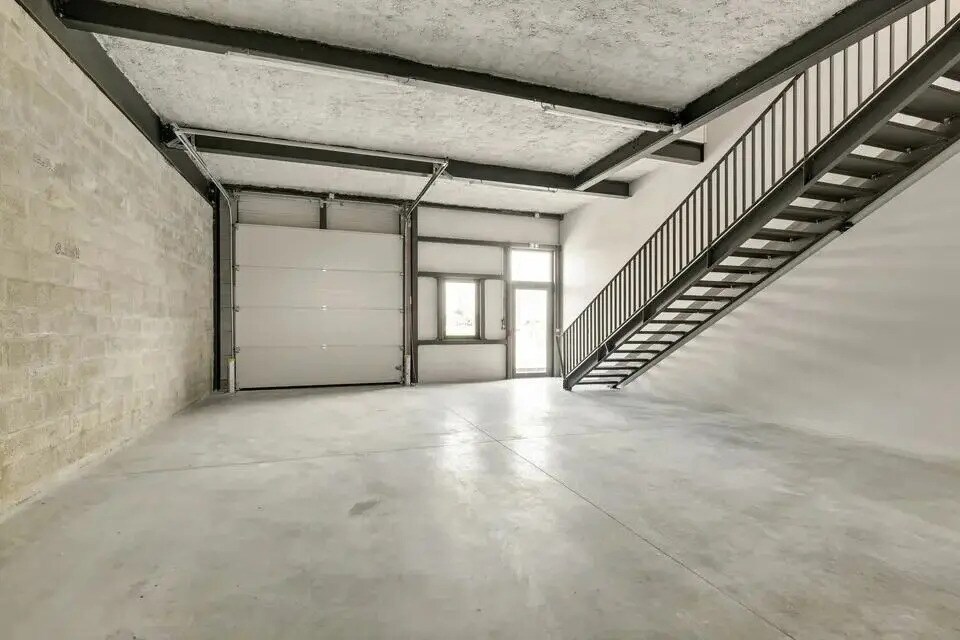 Office in Garges-lès-Gonesse for lease Interior Photo- Image 1 of 2