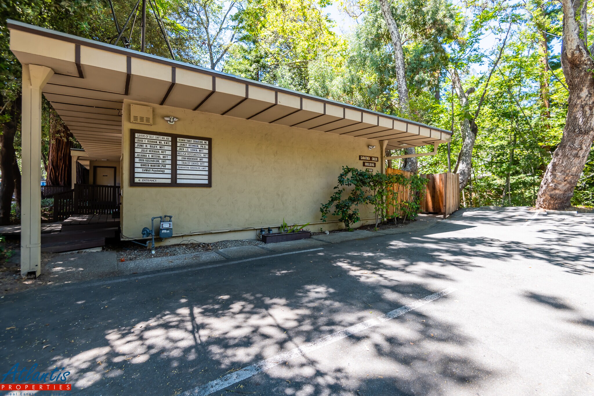 20688 4th St, Saratoga, CA à vendre Photo du bâtiment- Image 1 de 1