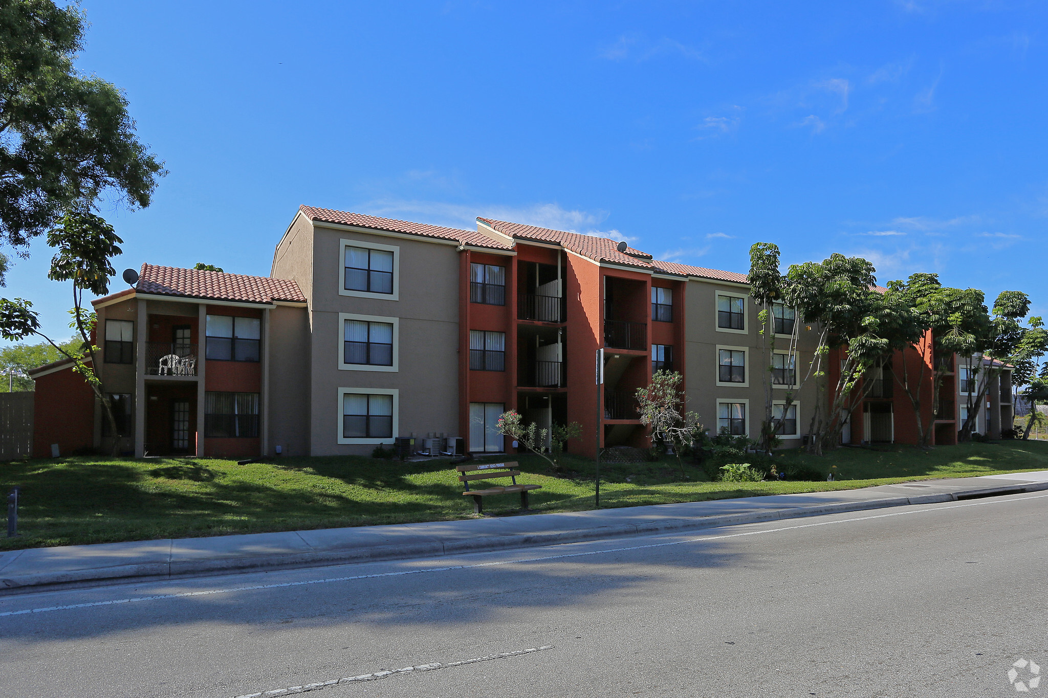 1625 N Congress Ave, West Palm Beach, FL for sale Primary Photo- Image 1 of 1