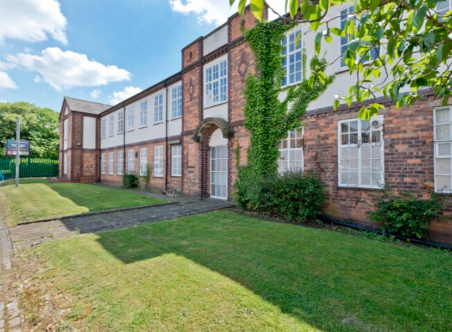 Redfern Rd, Birmingham à louer - Photo du bâtiment - Image 2 de 6