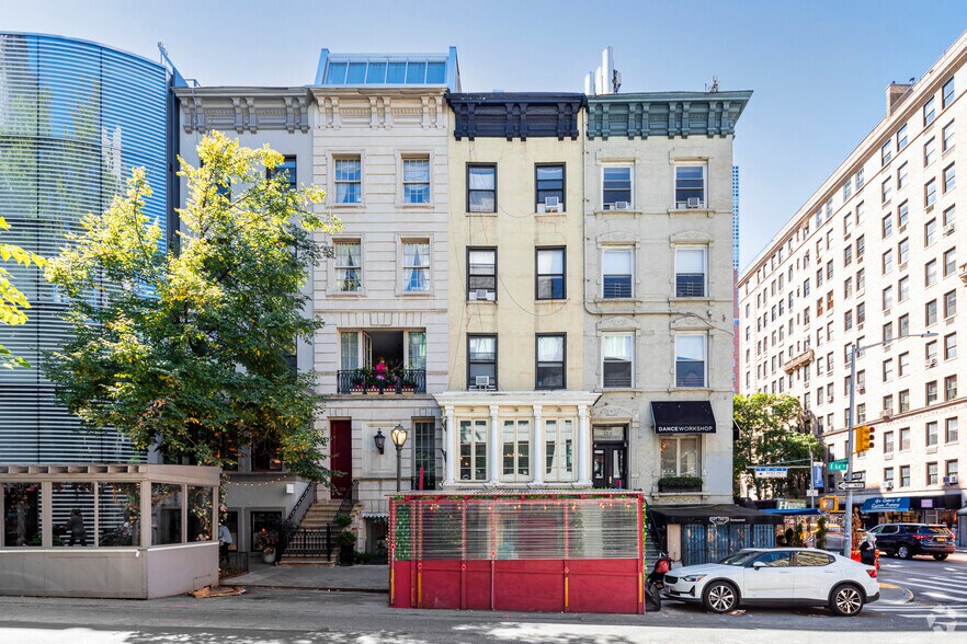 156 E 64th St, New York, NY for lease - Building Photo - Image 2 of 6