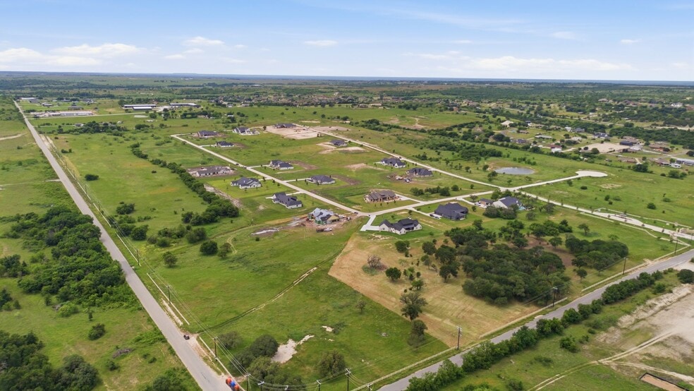 613 Savage Ln, Aledo, TX à vendre - Photo du bâtiment - Image 3 de 19