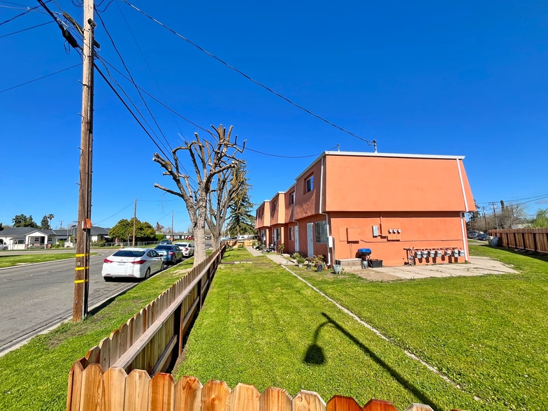 1109 Alpha Rd, Turlock, CA for sale - Building Photo - Image 2 of 10