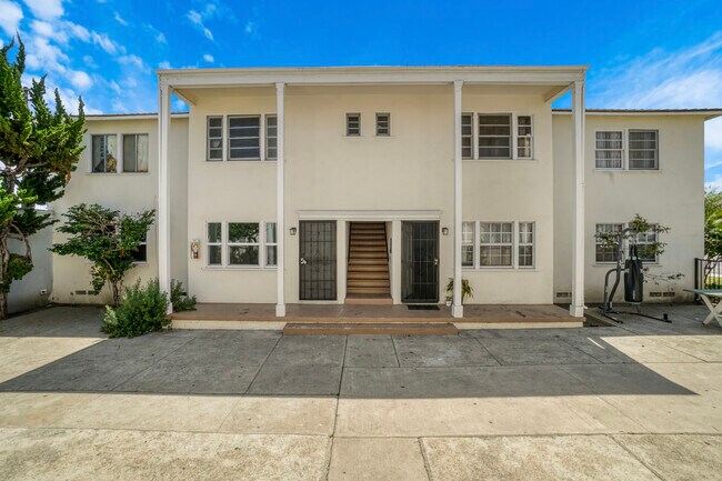 Plus de détails pour 12320 Washington Pl, Los Angeles, CA - Multi-résidentiel à vendre