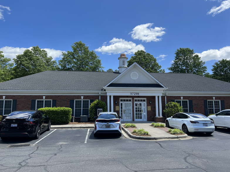 17210 Lancaster Hwy, Charlotte, NC for sale - Building Photo - Image 1 of 1