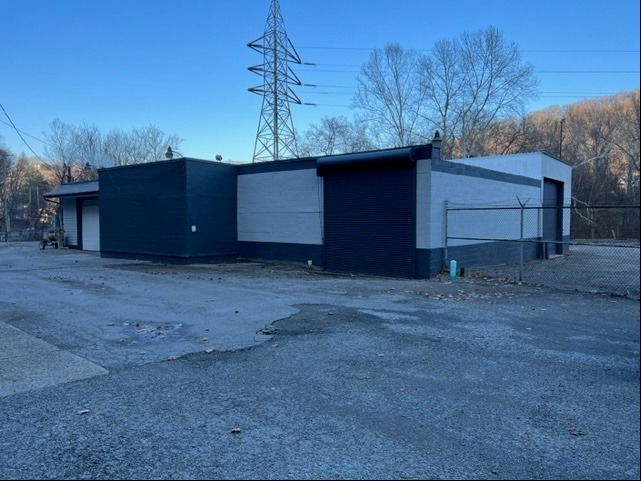 620 Ambridge Ave, Ambridge, PA for lease - Primary Photo - Image 1 of 6