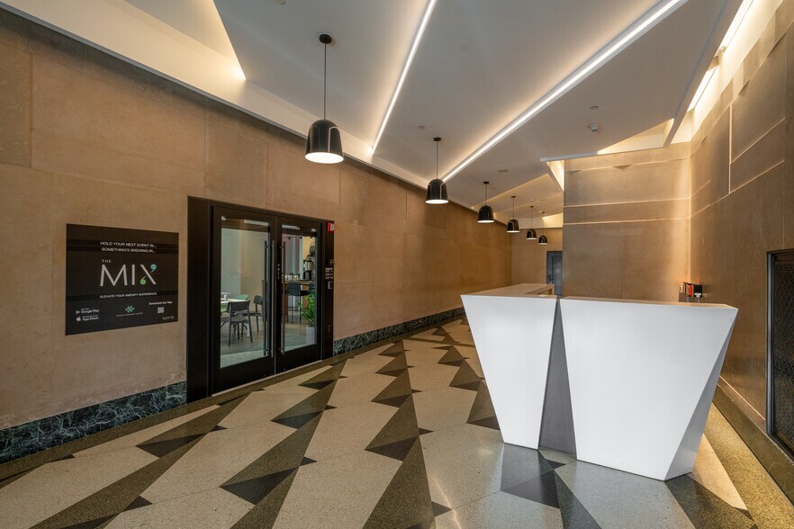 619 W 54th St, New York, NY à louer - Photo intérieure - Image 3 de 6