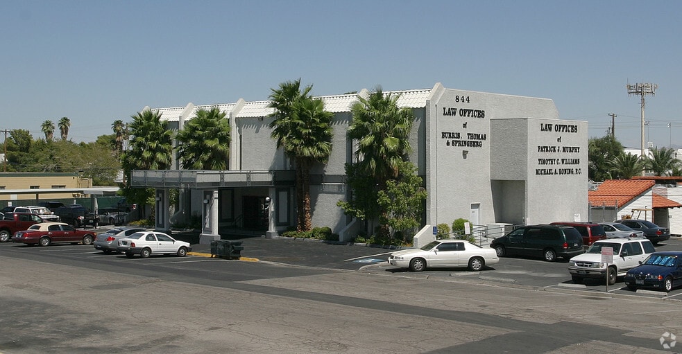 844 E Sahara Ave, Las Vegas, NV à louer - Photo du bâtiment - Image 2 de 78