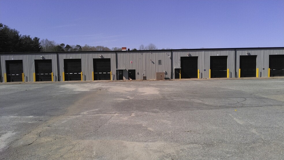 1201 E Church St, Cherryville, NC for sale - Primary Photo - Image 1 of 14