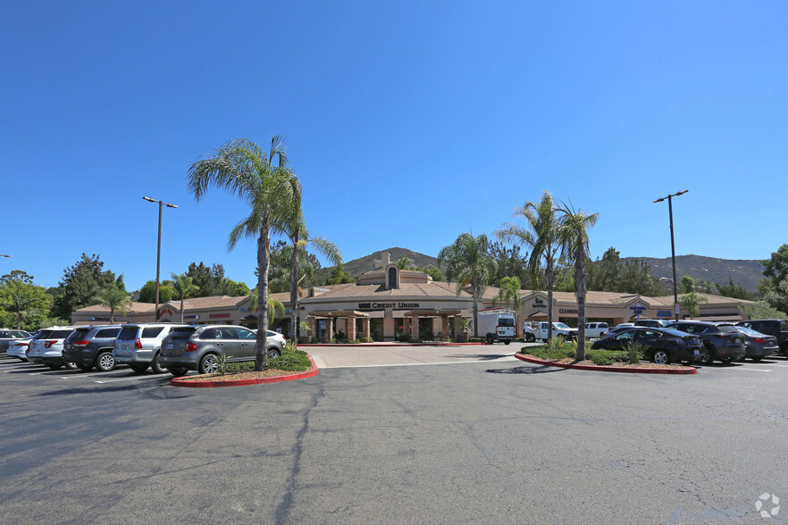 10175-10195 Rancho Carmel Dr, San Diego, CA à louer - Photo principale - Image 1 de 6