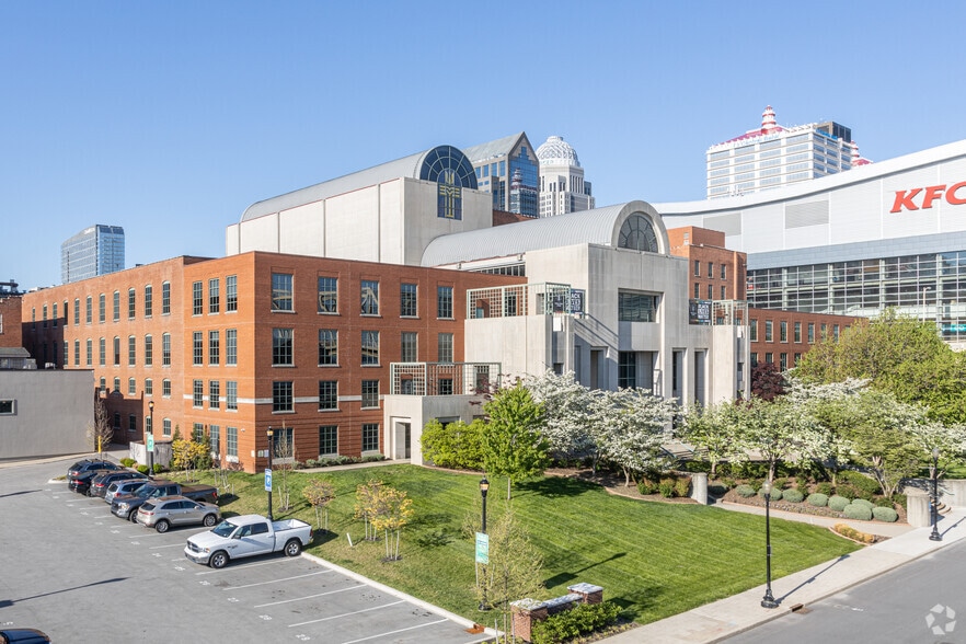 100 Witherspoon St, Louisville, KY for lease - Building Photo - Image 1 of 3