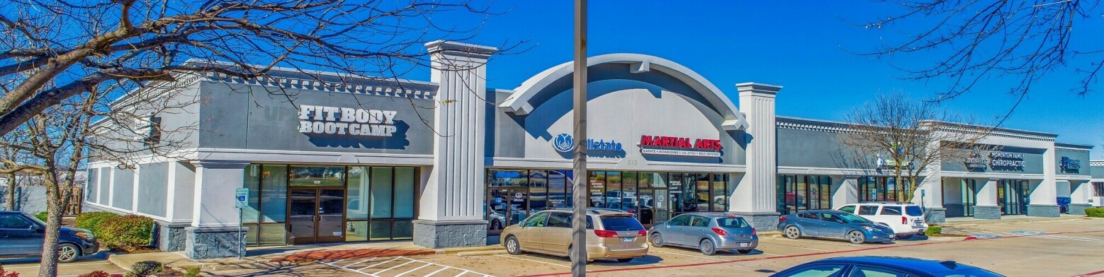 613 Uptown Blvd, Cedar Hill, TX for lease Building Photo- Image 1 of 5