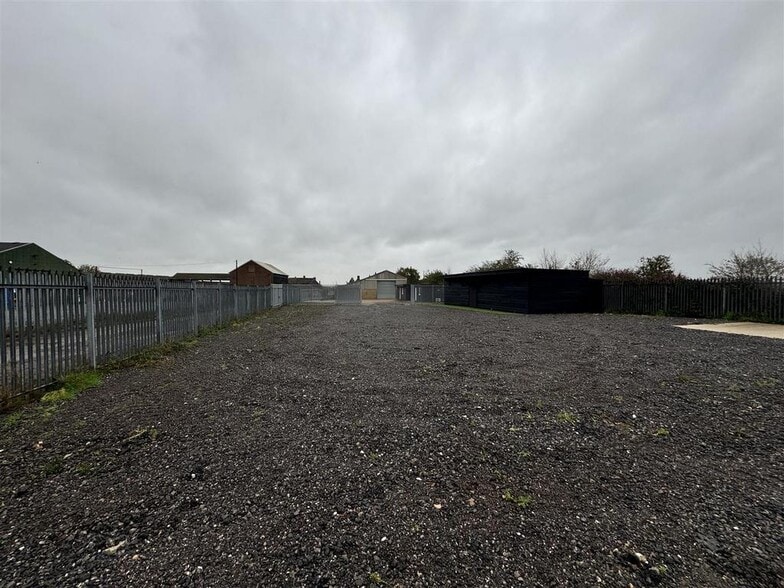 1 London Rd, Teynham for lease - Building Photo - Image 1 of 13