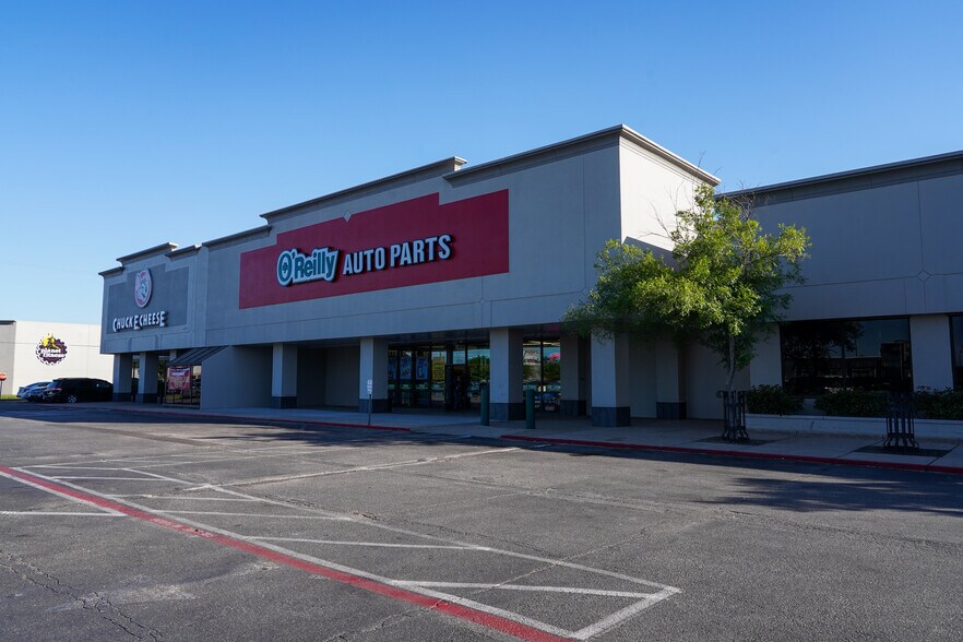 122-262 E FM 1960 Byp, Humble, TX à louer - Photo du bâtiment - Image 2 de 7