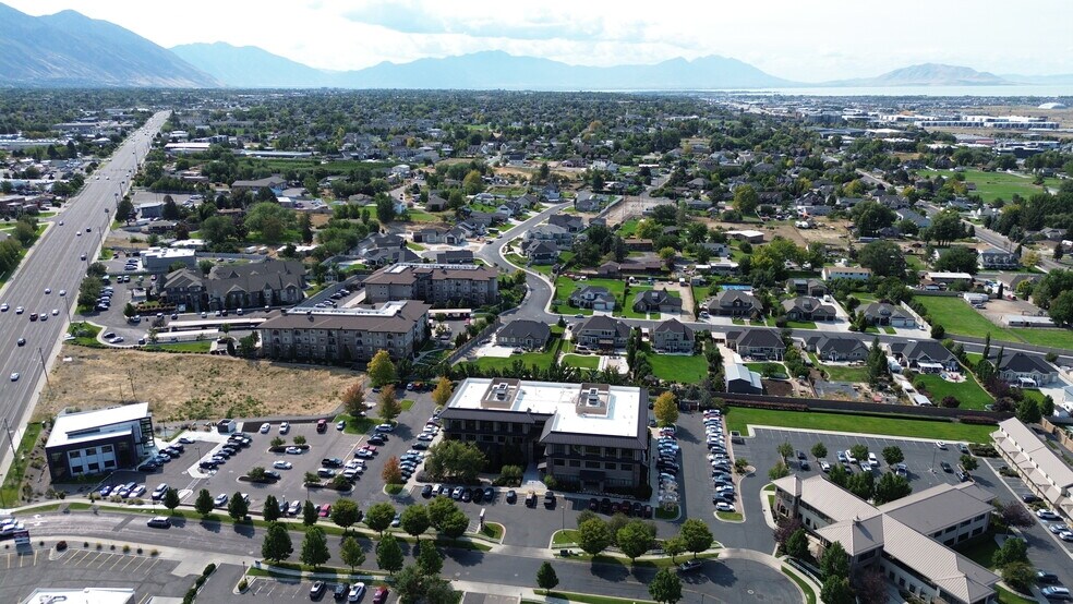 275 W 200 N, Lindon, UT à louer - Photo du bâtiment - Image 3 de 6