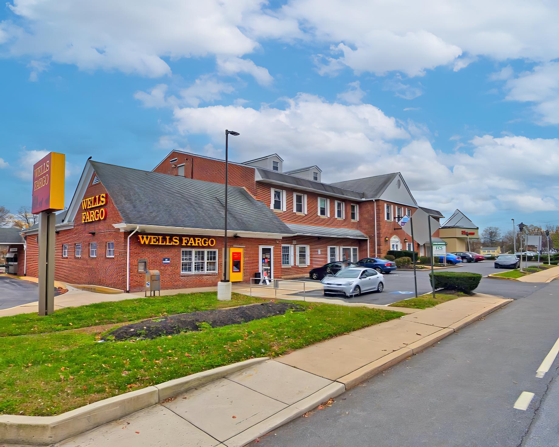 802-812 Philadelphia Pike, Wilmington, DE for lease Building Photo- Image 1 of 9
