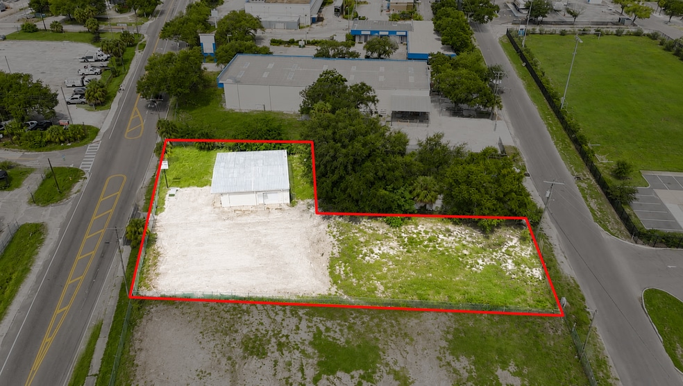 5100 E Broadway Ave, Tampa, FL à vendre - Photo du bâtiment - Image 1 de 18