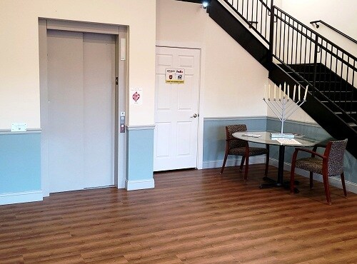 1922 Hooper Ave, Toms River, NJ à louer - Hall d’entrée - Image 2 de 18