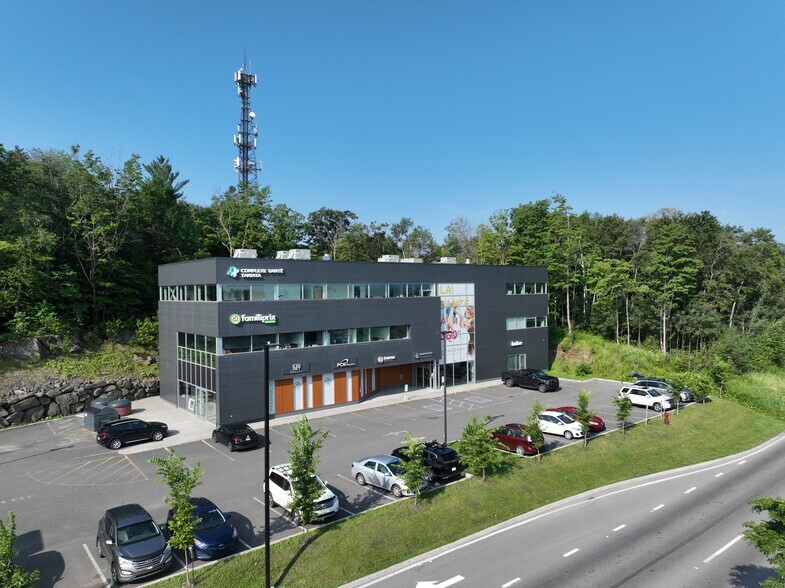 700 Av Taniata, Lévis, QC for lease - Building Photo - Image 2 of 6