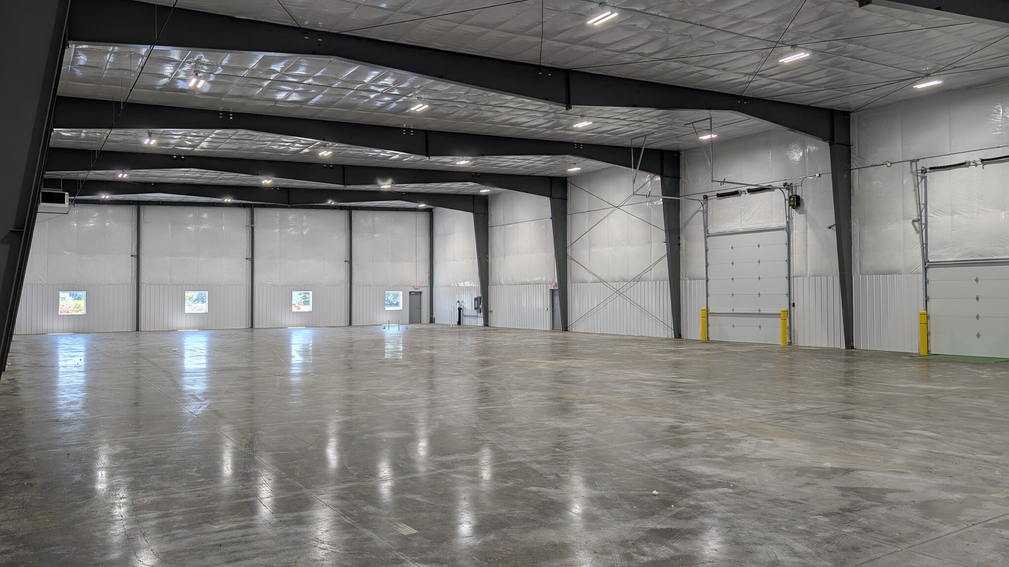 1230 Continental Dr, Eau Claire, WI for lease Building Photo- Image 1 of 3