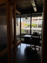 260 1st Ave S, Saint Petersburg, FL à louer Photo intérieure- Image 1 de 2