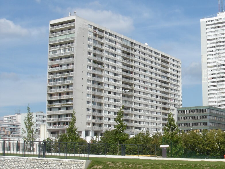 Commerce de détail dans Bagnolet à louer - Photo principale - Image 1 de 5