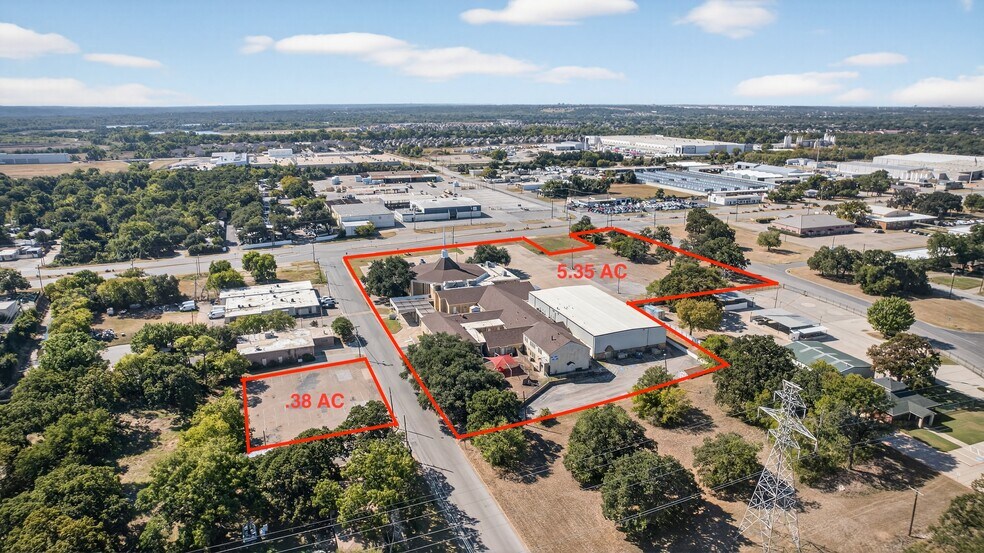 147 Hurst Blvd, Hurst, TX à vendre - Photo du bâtiment - Image 2 de 39