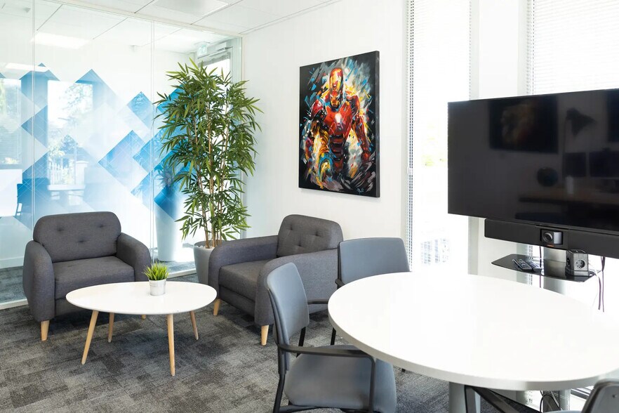 11 Rue De La Voie Lactée, Saint-Didier-au-Mont-d'Or à louer - Photo du bâtiment - Image 3 de 11