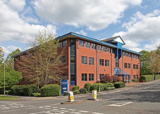 Plus de détails pour Harlington Way N, Fleet - Bureau à louer