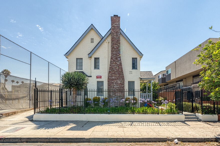 248 S Hobart Blvd, Los Angeles, CA for sale - Building Photo - Image 1 of 17