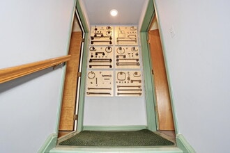 211 6th Ave, Hawthorne, NJ à louer Photo intérieure- Image 1 de 10