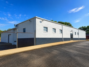 220 Sunbeam Rd, Spartanburg, SC for lease Building Photo- Image 2 of 11
