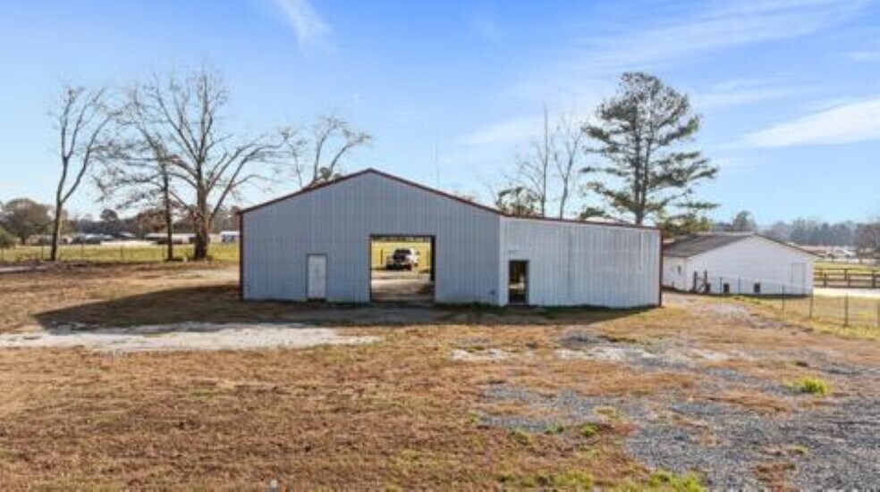 21528 Edgewood Rd, Athens, AL à vendre - Photo du bâtiment - Image 3 de 10